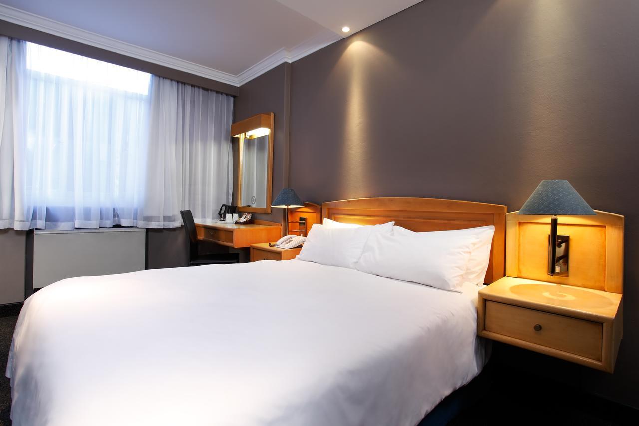 Manhattan Hotel Pretoria Ngoại thất bức ảnh