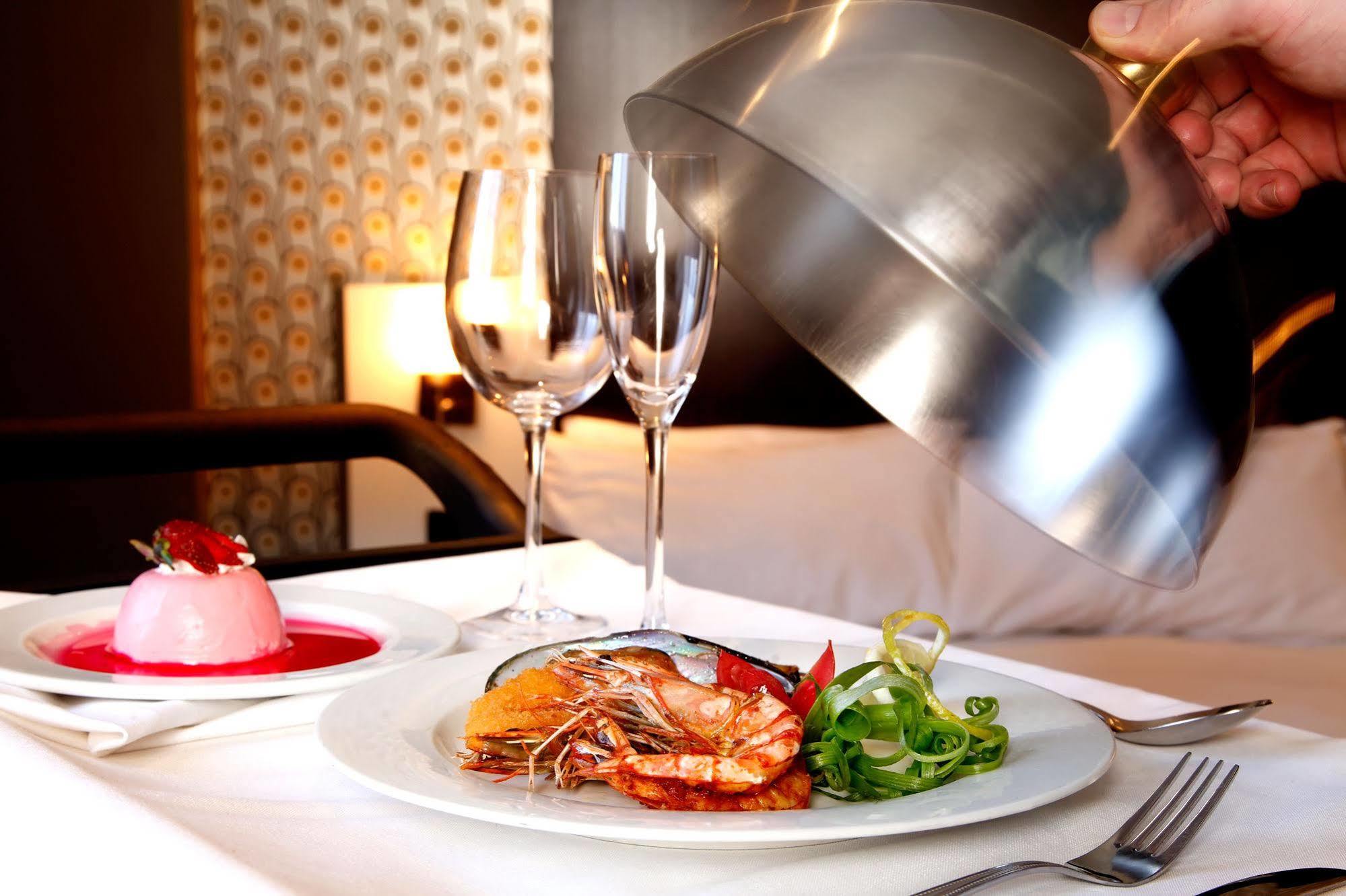 Manhattan Hotel Pretoria Ngoại thất bức ảnh