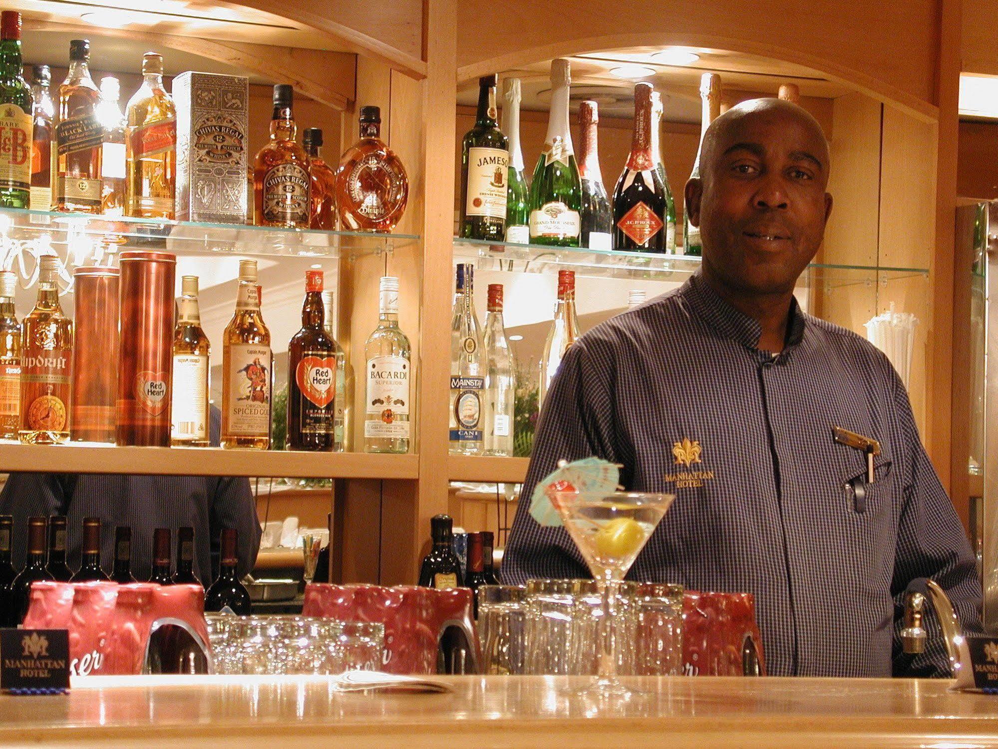 Manhattan Hotel Pretoria Ngoại thất bức ảnh